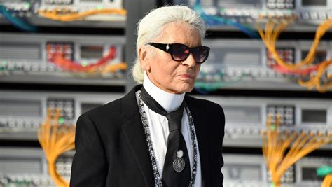 chanel lagerfeld sfilata|karl lagerfeld death.